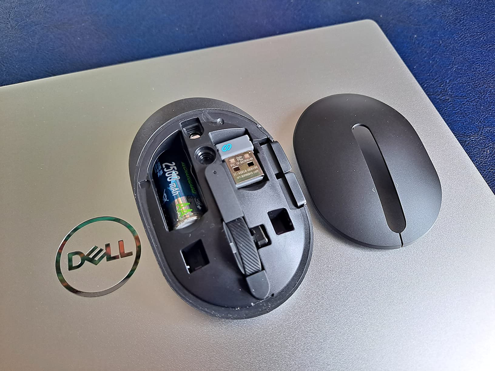 Compacte et précise