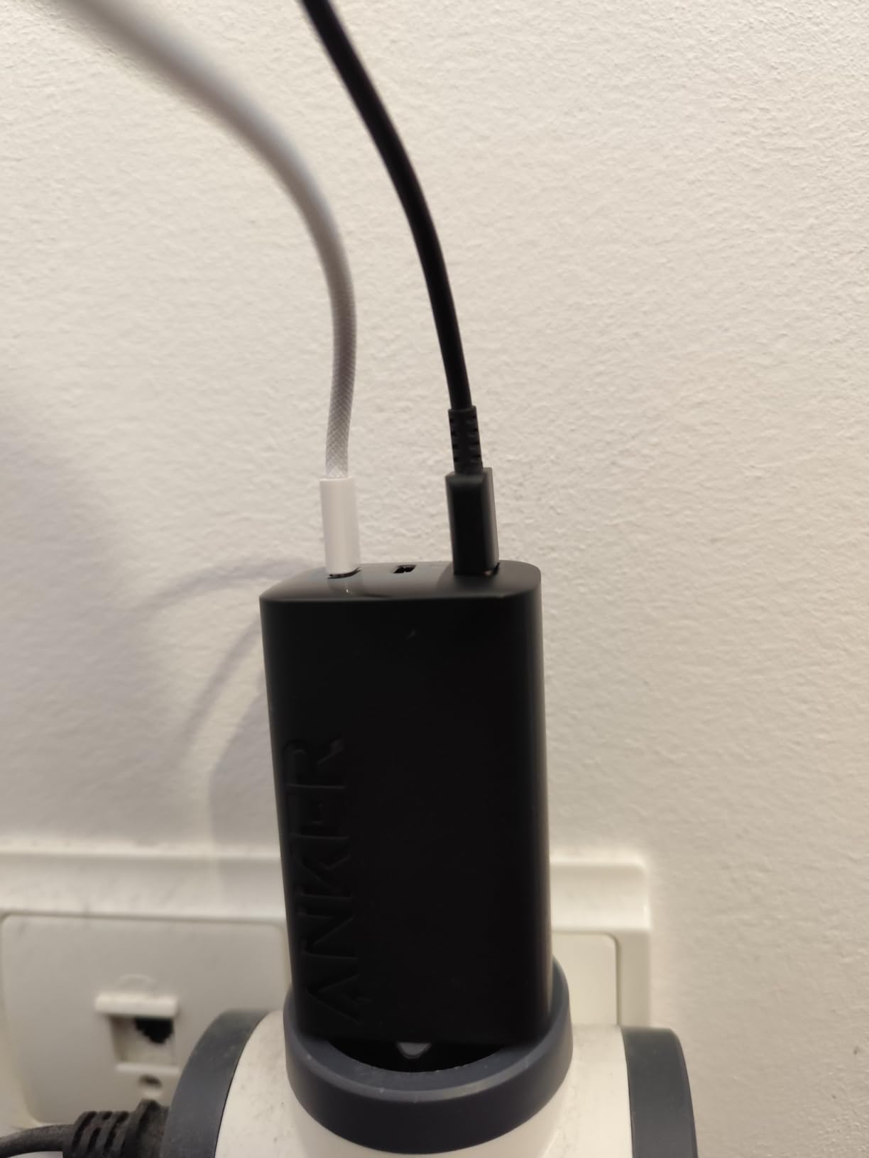 Câble long, très pratique