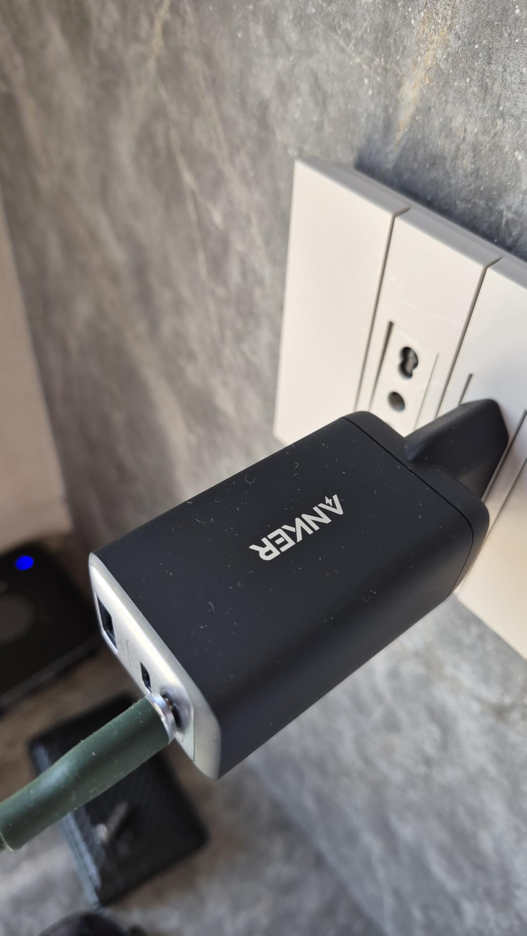 Pas adapté à deux gros appareils