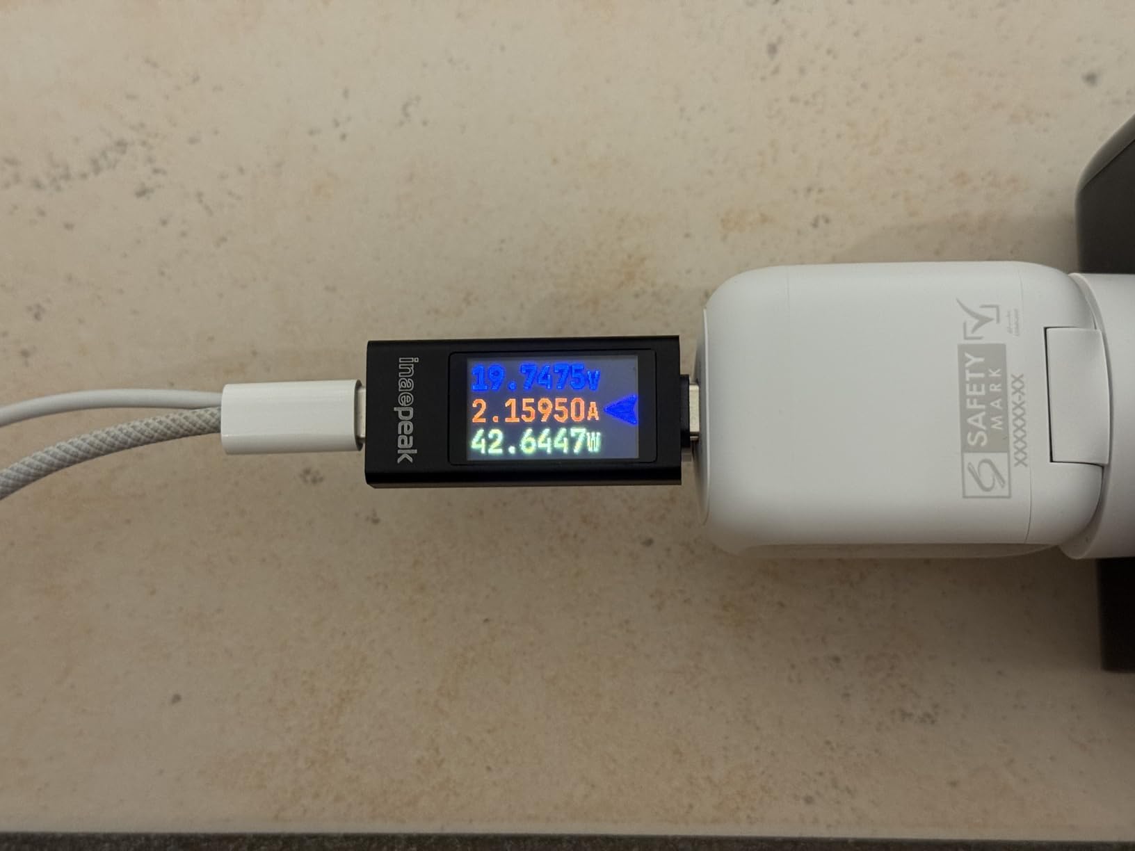 Correct pour tablette et téléphones