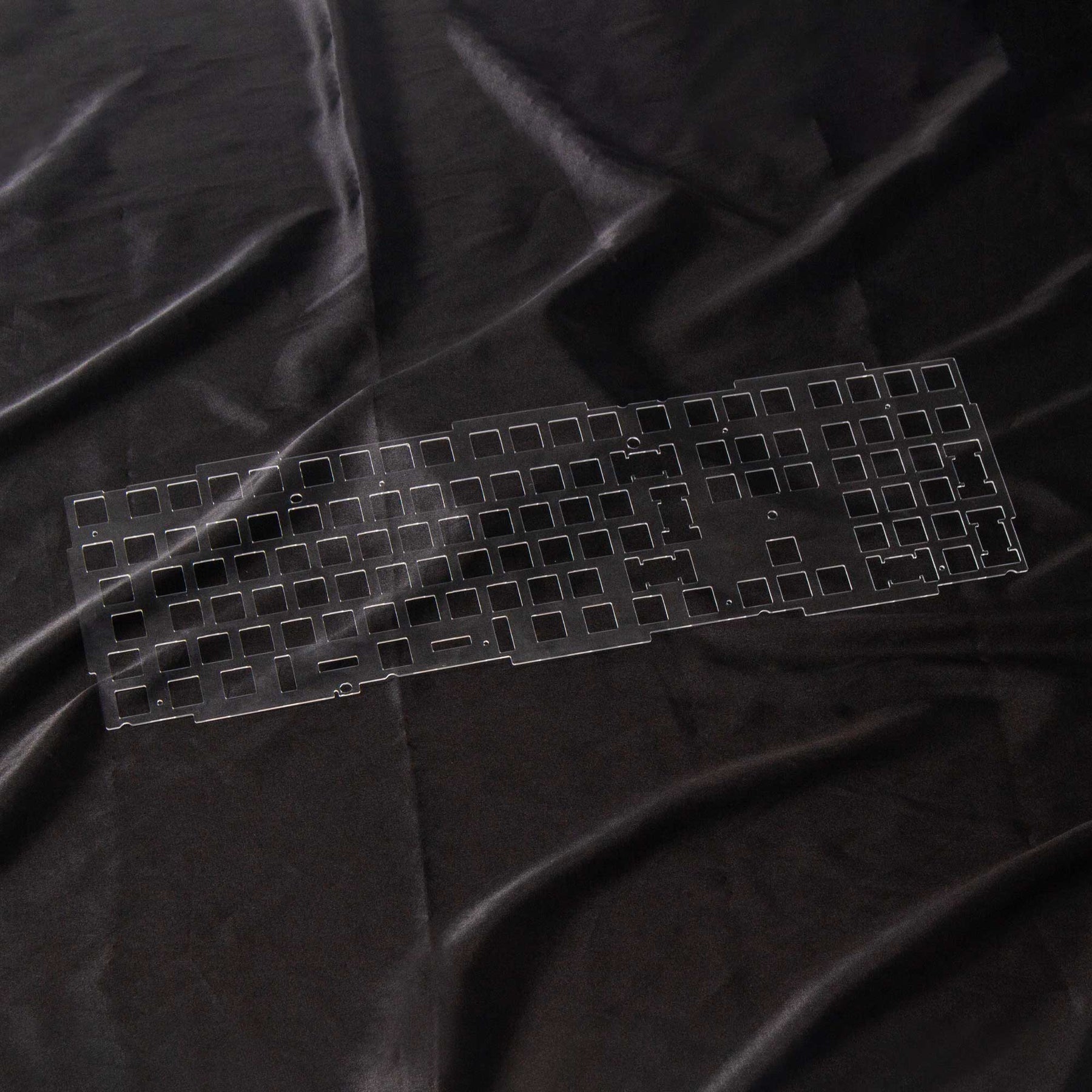 keychron-q6-plaque-pc-plate-polycarbonate-custom-pour-clavier-q6 image 4