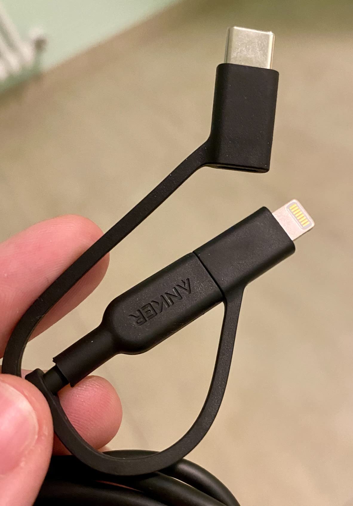 Un seul câble pour tout